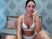 Hello, I am a beautiful girl of 26 years, tall, brunette, I have green eyes, I am a communicative person and very full of life ... come to know me better