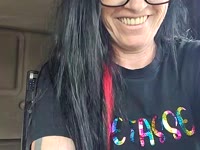 Je suis une jolie brune aux cheveux longs, les yeux verts. Je suis très coquine, venez passer un moment très HOT avec moi, vous ne pourrez plus vous en passer.