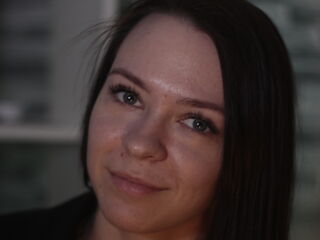 cam girl masturbating with dildo AmmyBrow
