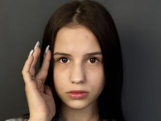 girl showing tits AnnetPintonin