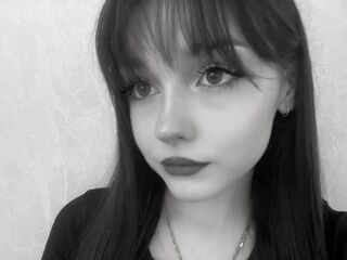 naked girl with webcam masturbating with sextoy EvelynnCaillouet