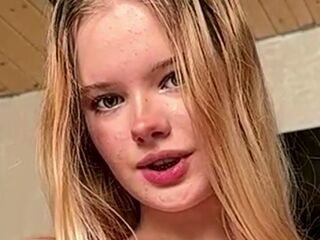 streaming live webcam JeannettaCeraos