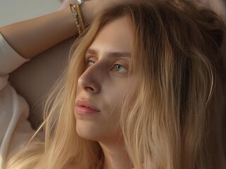 adult liveshow KiraBen