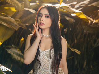 fingering girl chatroom LiliDavison