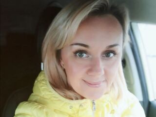 hot naked camgirl SkyKuper