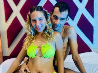 nude web cam show JennyAndJuan
