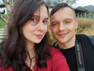 camcouple sexchat LilyAndMaks