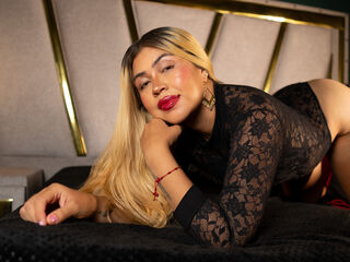 bizarre chatroom MelisaSaavedra