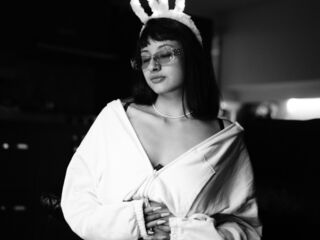 girl fetish cam UrsulaLorn