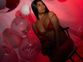 beautiful girl cam AdaraZaens