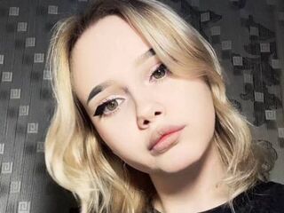 webcamgirl videochat AlmaLonabaugh