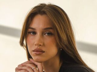 live cam girl AmelinaBrauberg