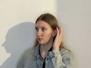 sexcam live AmiEllert