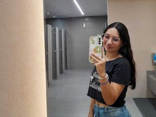 camslut showing pussy AnitMiller