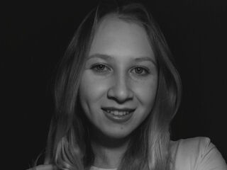 nude webcam BlanchTrotz