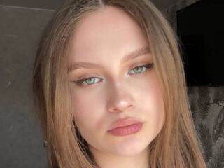 free adult cam CarylonPreis