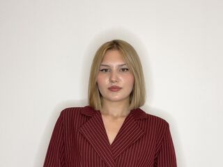 nude webcamgirl pic CatrinaKennelty