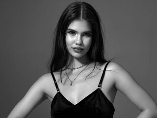 naughty camgirl masturbating with dildo CelesteHands