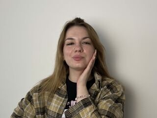 fingering girl chatroom CherlyMarkes
