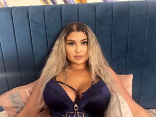 camwhore masturbating with sextoy ChloeBellamie