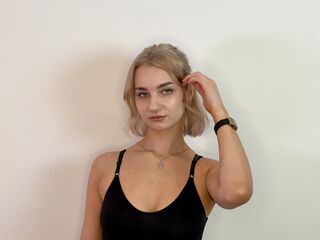 free nude webcam show CleoHarringtons