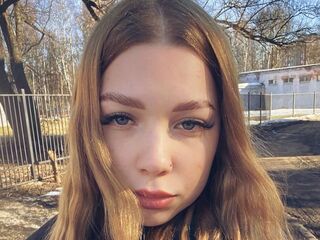 camgirl playing with sextoy ColletteSitzes
