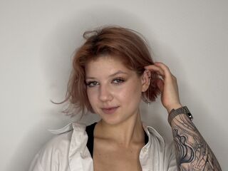 nude gamgirl CurtisJergen