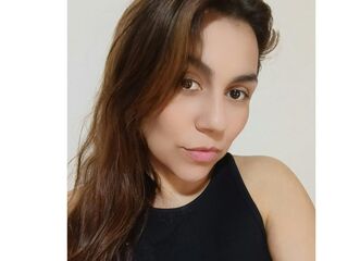 cam strip tease DaniMiel