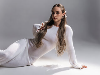 nude webcamgirl pic DannaWhite