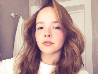 masturbating camgirl DaysiDust