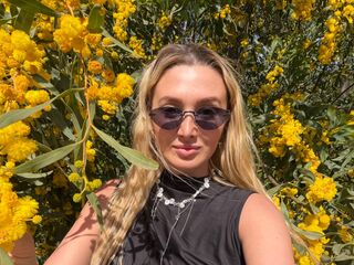 adult cam chat DelaineClowerd