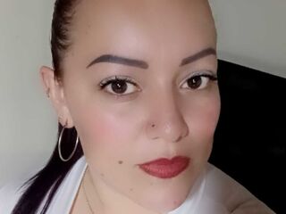 webcam girl chatroom DinaCarls