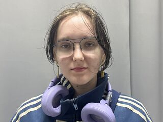 adult cam show DoraDawson