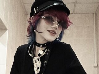 chat room photo ElanorCiolek