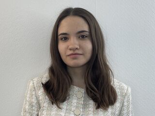 naughty camgirl masturbating with dildo ElishaPelini