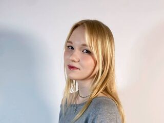 camgirl chat room ElmaKinnunen