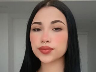 nude camgirl pic EmilyMorrison