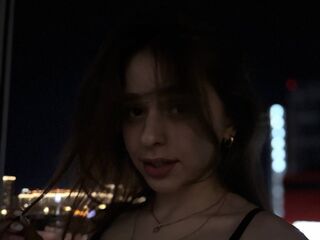 teaser cam GwendolynChapel