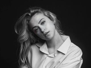 camgirl live porn GwynethHibbits
