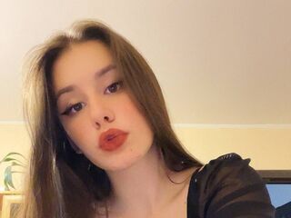 naughty cam girl fingering shaved pussy IdaEngleman