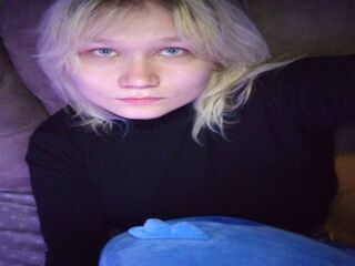cam girl showing tits JaneSativa
