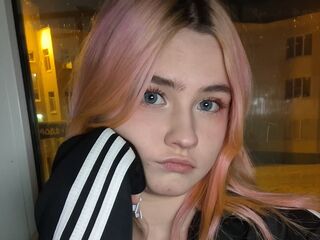 cam show JanenePreyer