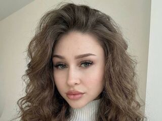 naked camgirl JunitaDroze