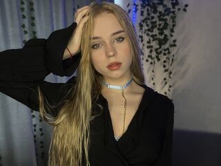 naughty cam girl fingering pussy KendyVeloy