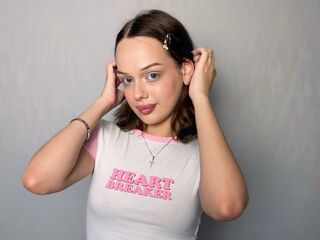 cam girl playing with sextoy KoriYerkovich