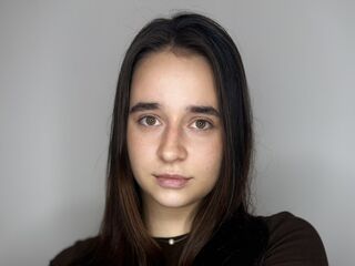 cam girl chatroom KristanKhiev