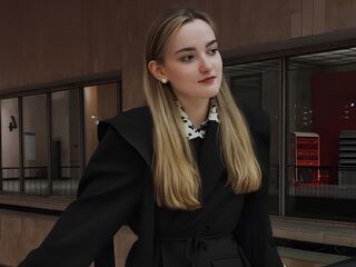 topless girl LamonicaBottiggi