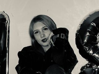 fingering webcamgirl LatishaWolfenden