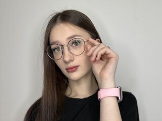 camgirl live LatriciaSuet