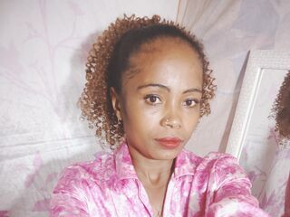 cam girl webcam LayahMorgane